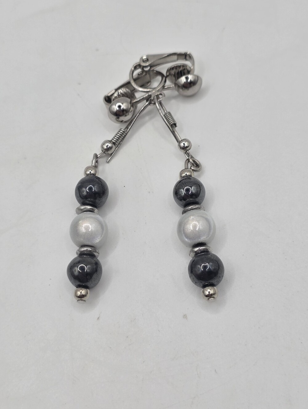 Vintage 90s Hematite & Silver Faux Pearl Dangle Earrings Clip On Y2K Retro